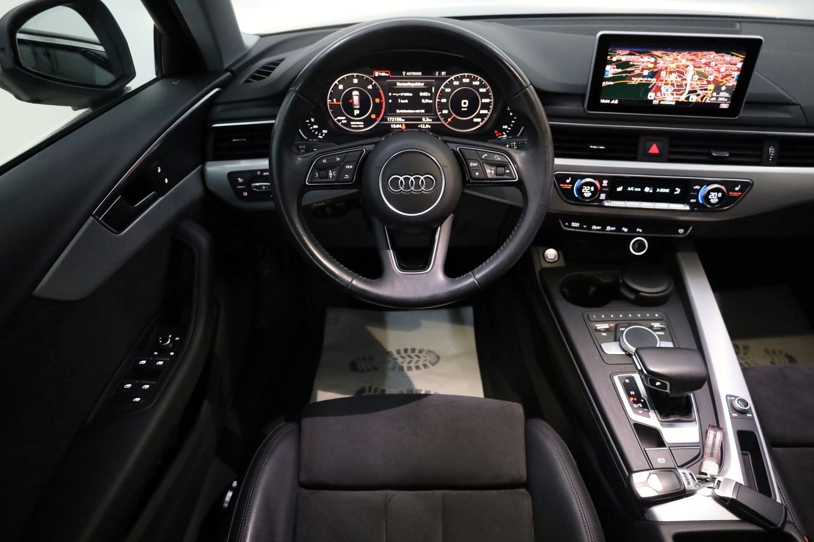 Fahrzeugabbildung Audi A4 Avant 40TDI quattro sport T.Leder,Navi,LED,SH
