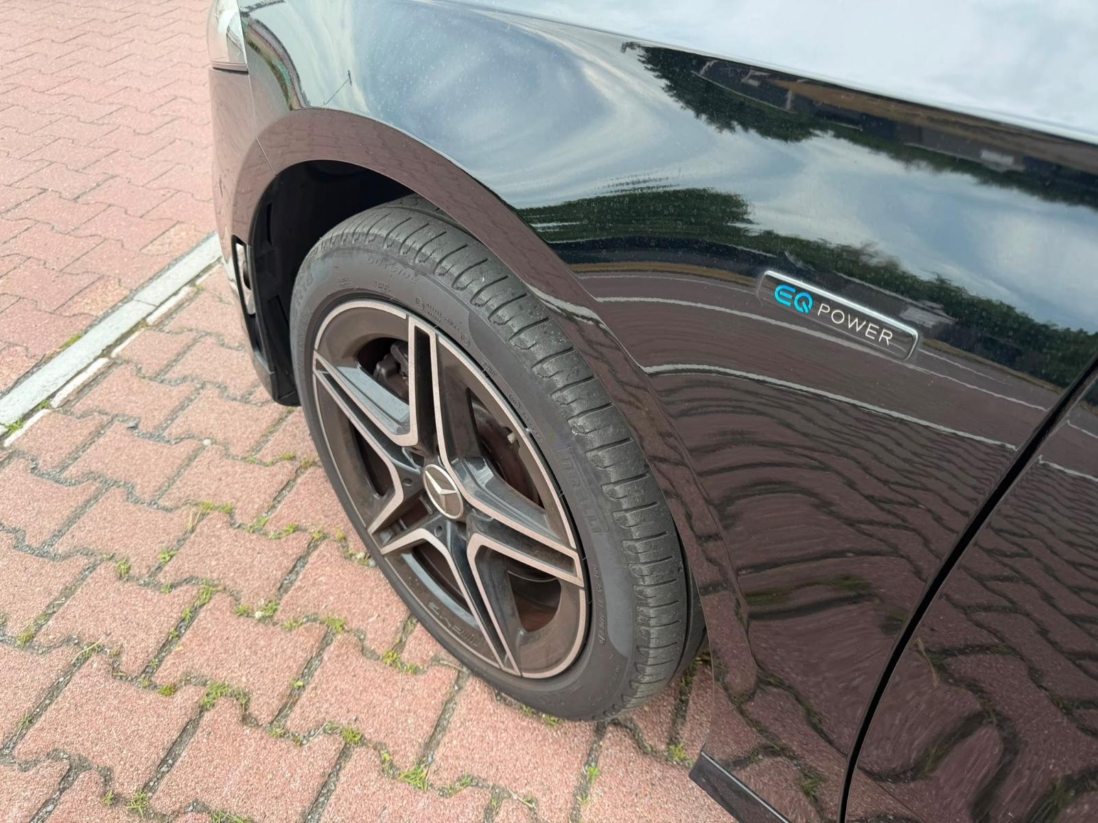 Mercedes-Benz A 250e AMG-Line Hybrid Automat Navi LED