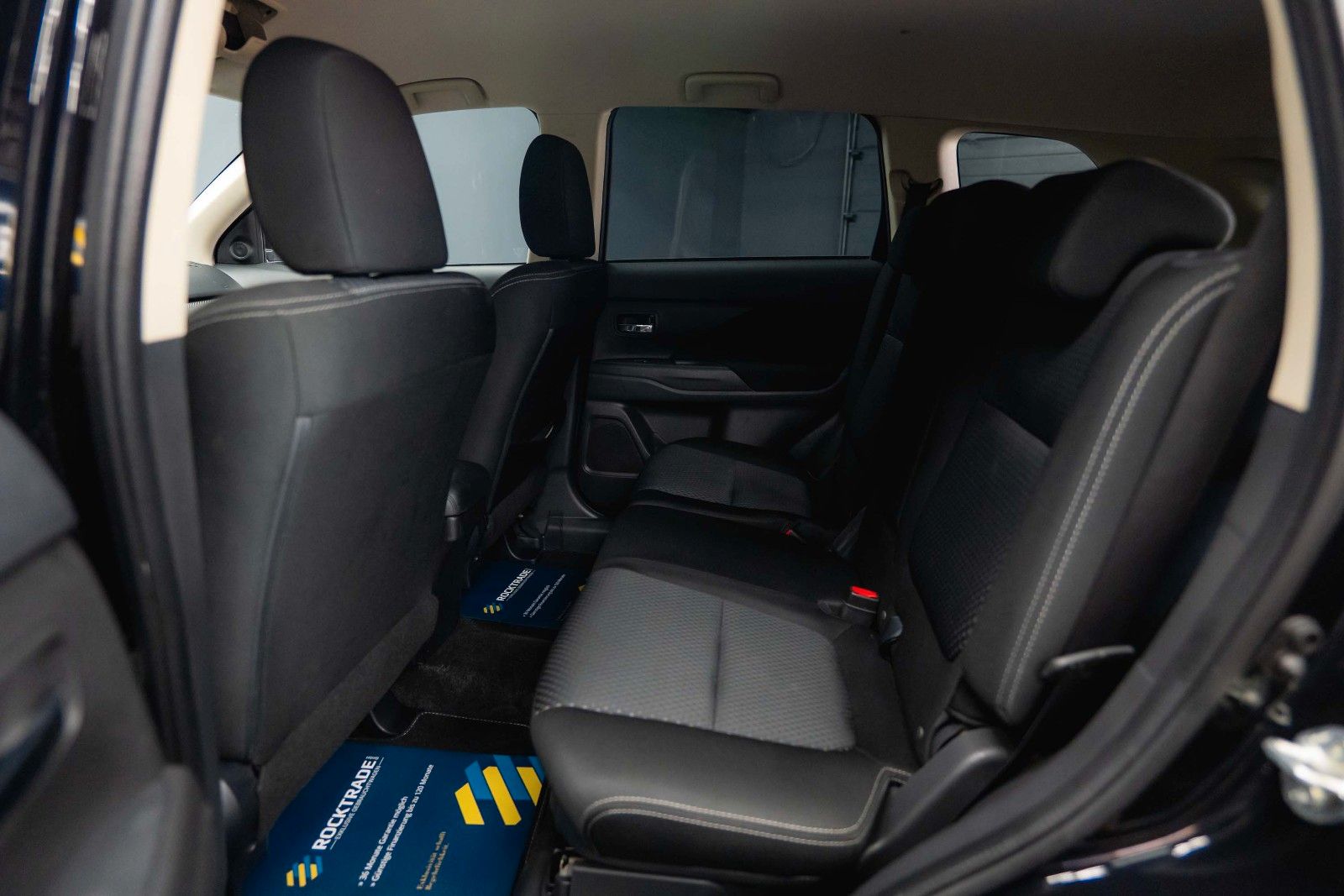 Fahrzeugabbildung Mitsubishi Outlander Edition 100 2WD | DAB | Kamera | 1Hand