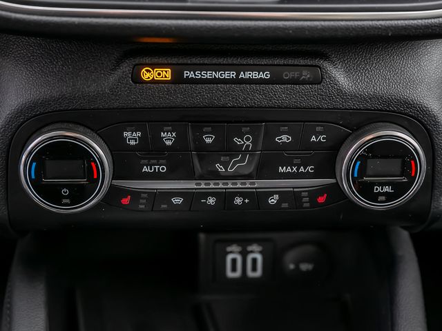 Ford Kuga Titanium X ABSTANDSTEMPOMAT LENK-PARKASSI.