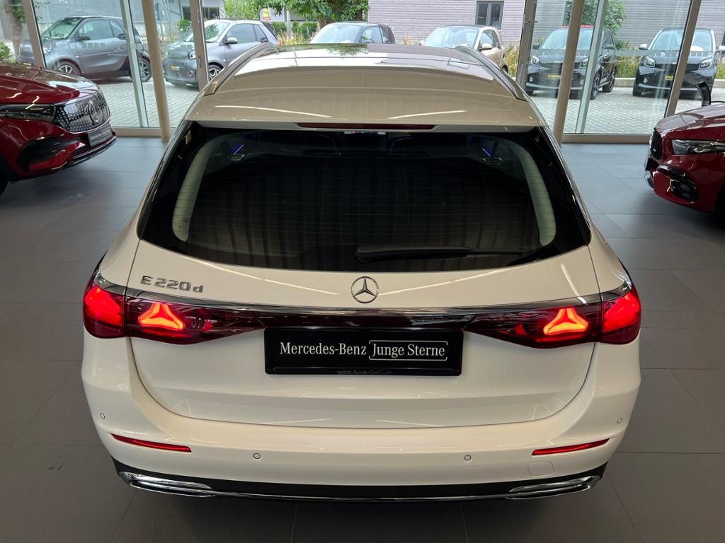 Mercedes-Benz E 220 T d Avantgarde Distronic Kamera AHK 18Zol foto 7