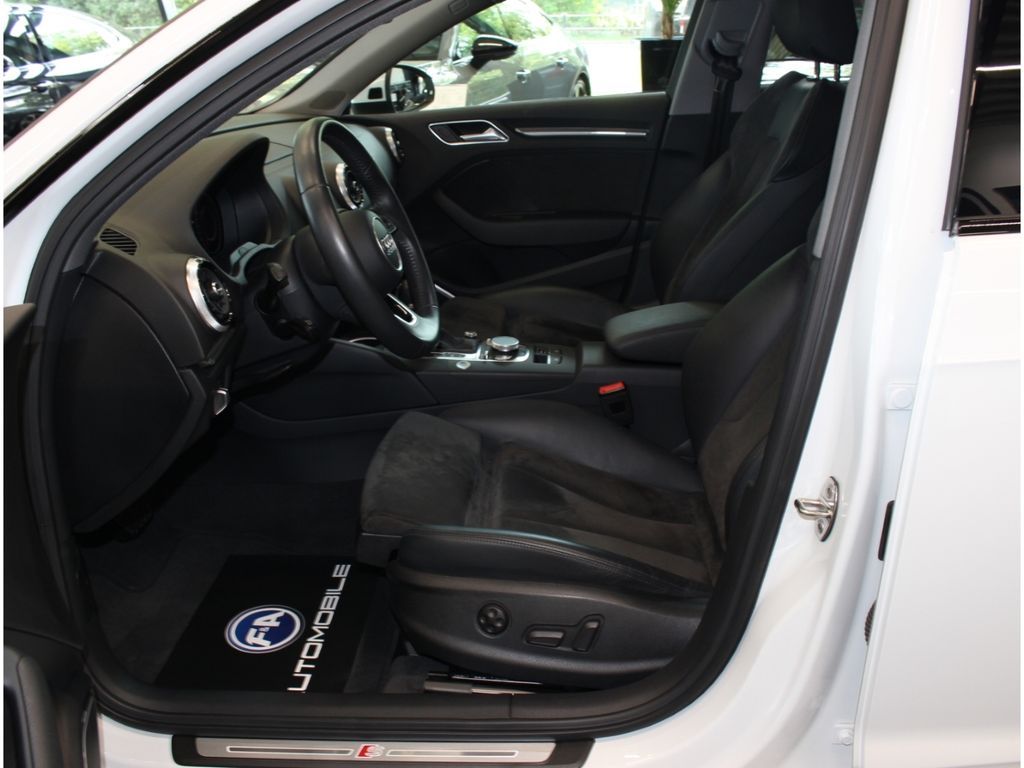 Fahrzeugabbildung Audi A3 Sportback 40 TFSI quattro S Line PNRM*LED*B&O