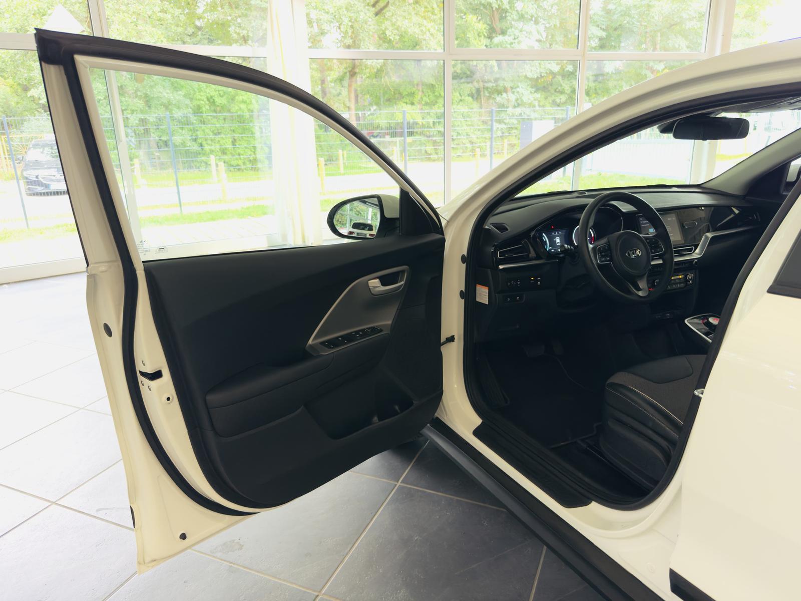 Kia Niro EV E-NIRO RÜCKFAHRKAMERA / DAB / 1. BESITZ