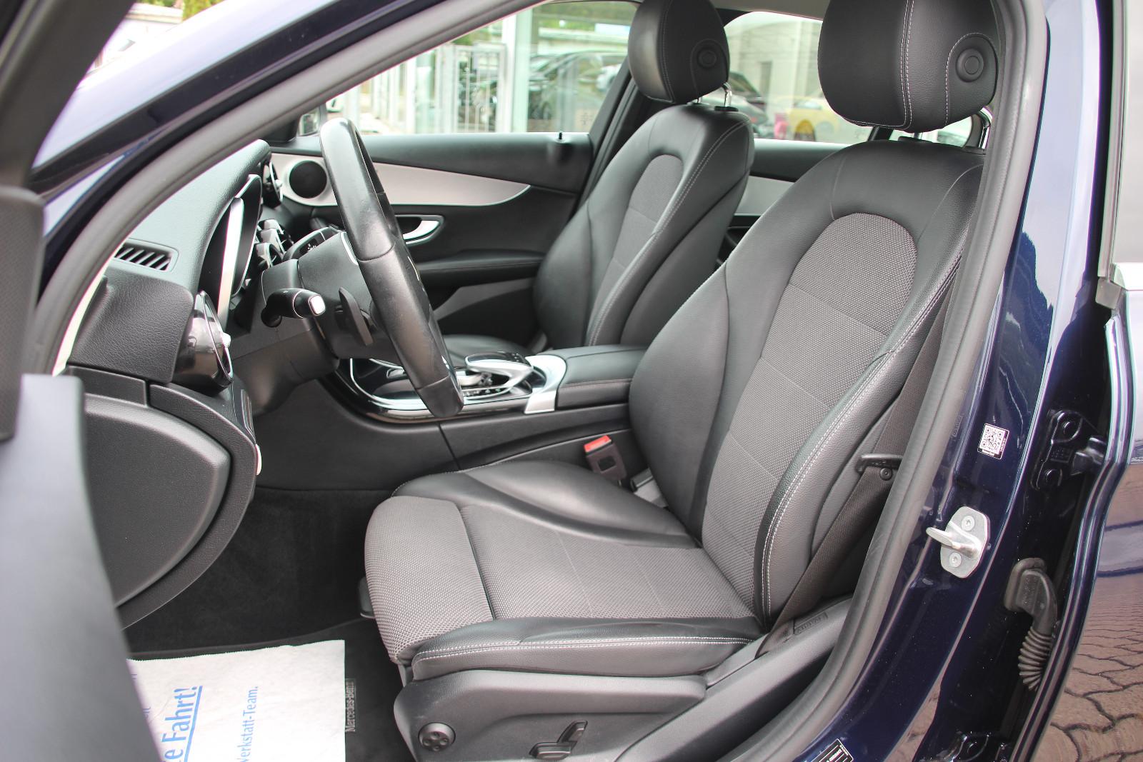Mercedes-Benz C 180 Lim. Avantgarde LED/T-Leder/Kamera/CarPlay