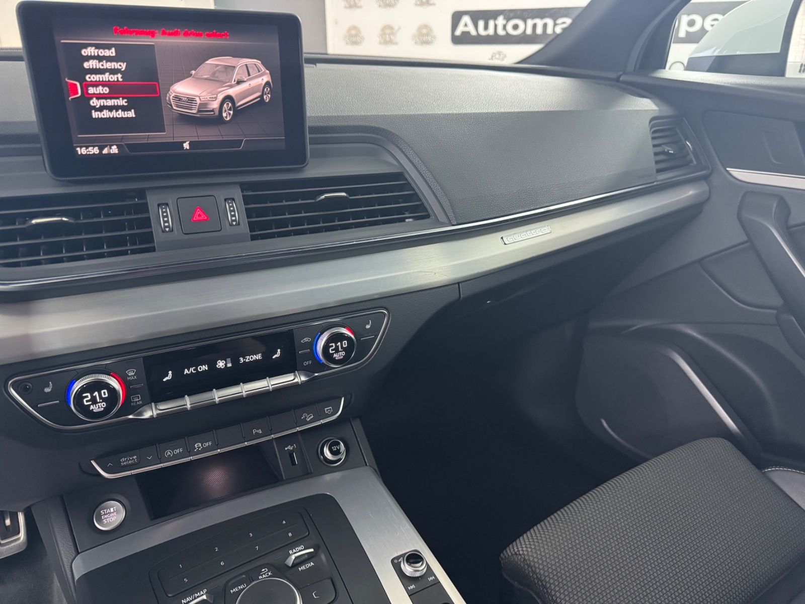 Audi Q5 quattro S-Line MMI Navi Kamera Voll-LED 19 foto 15
