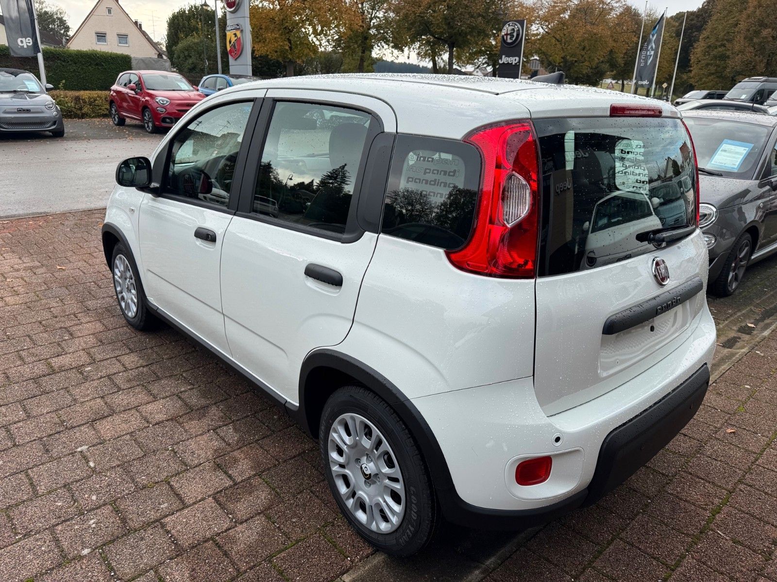 Fahrzeugabbildung Fiat PANDA PANDINA 1.0 GSE PDC DAB KLIMA DIGITALTACHO