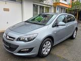 Opel Astra J Sports Tourer Selection *1-Hand* - Opel Astra: Sports Tourer Selection