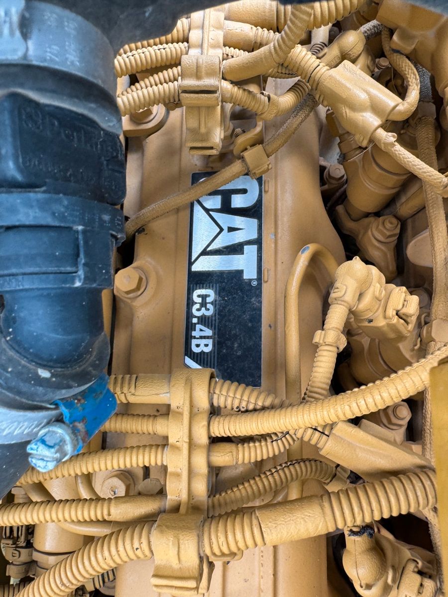 Fahrzeugabbildung CAT 311 FLRR / 2017 / 2.788h / TL  / hydr. GR