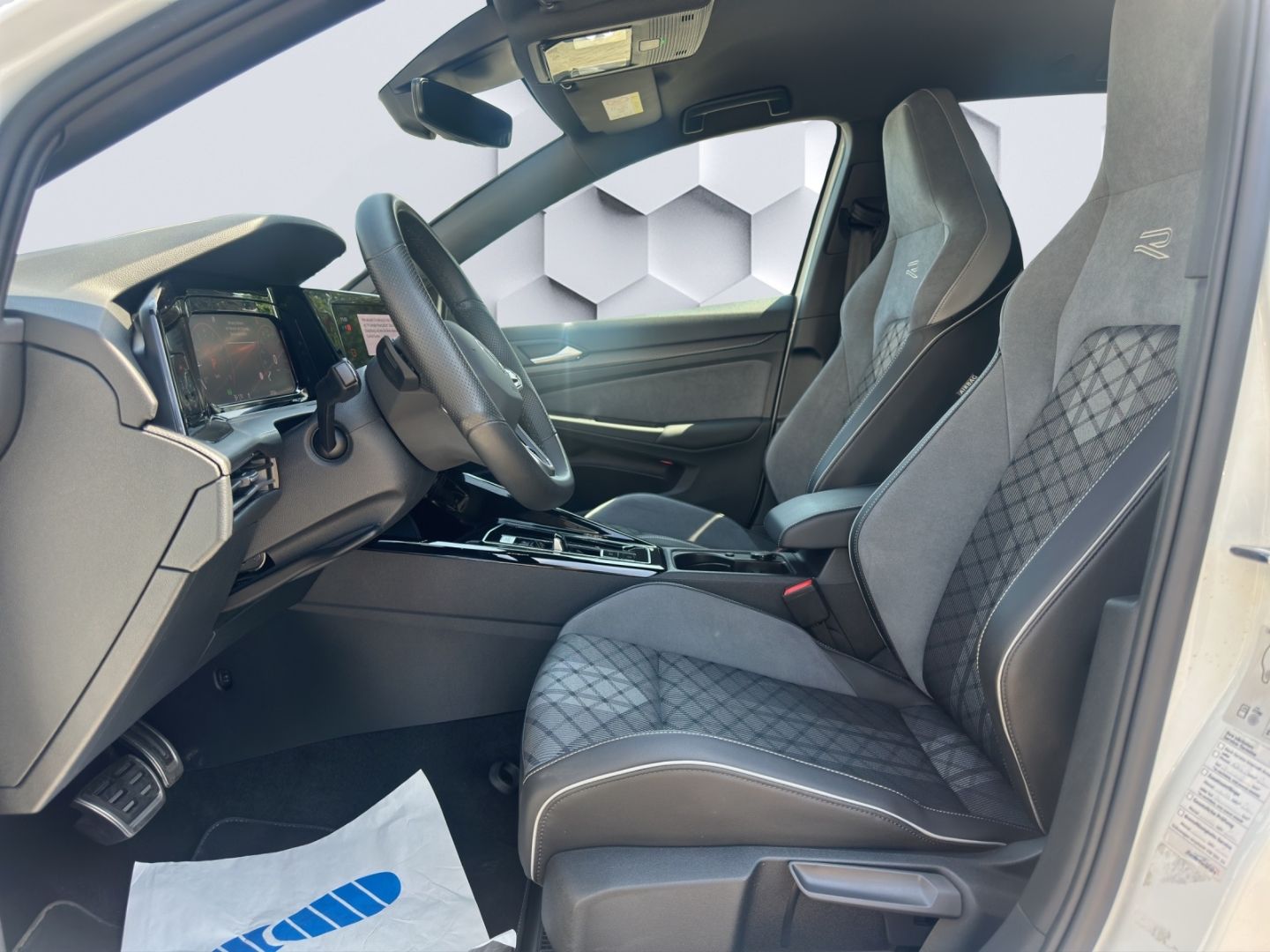 Golf Variant VIII Mildhybrid R-Line 1.5 eTSI DSG