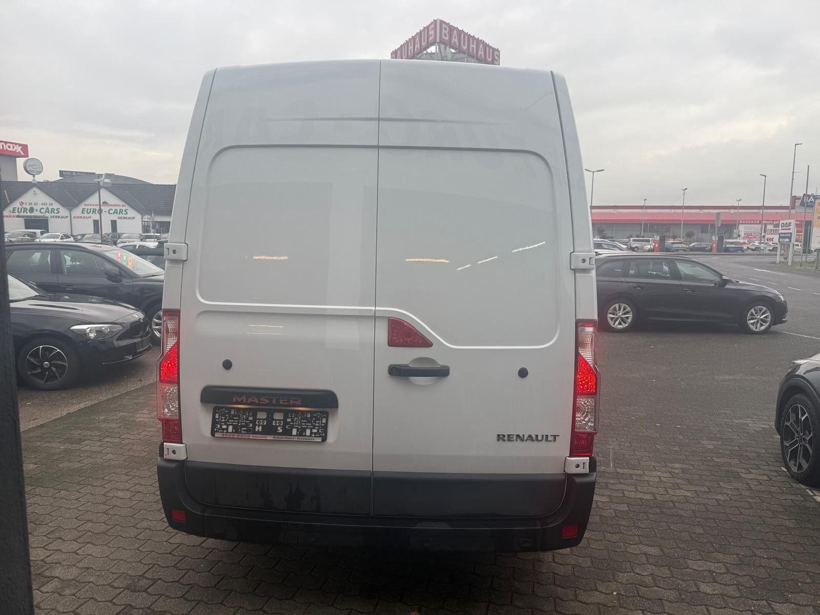 Fahrzeugabbildung Renault Master III Kasten L2H2 HKa 3,5t