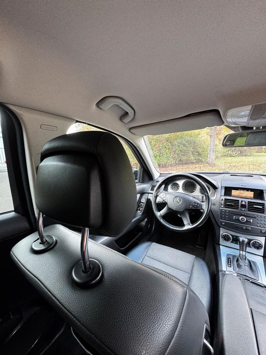 Mercedes-Benz C180 2009 — photo 13