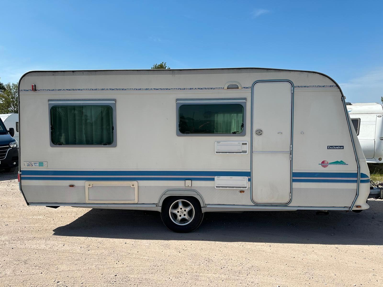 Adria 462 DP Unica B FESTBETT VORZELT MOVER 1300 KG