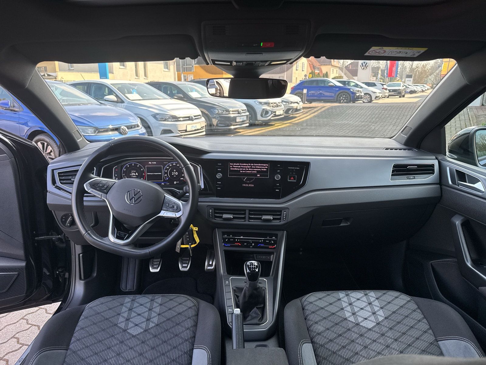 Taigo R-Line TSi Navi Matrix PANO