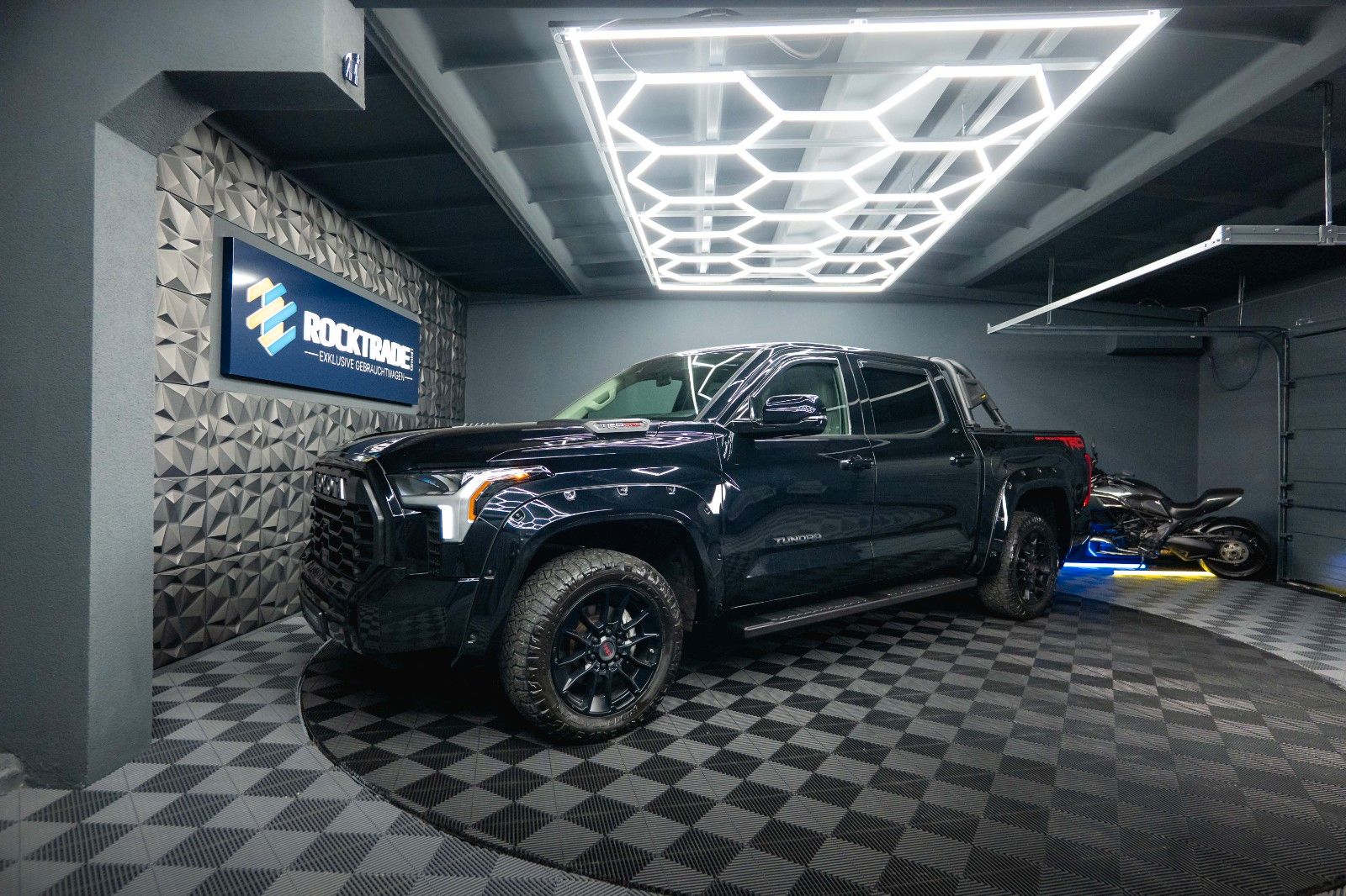 Fahrzeugabbildung Toyota Tundra 3.4L V6 4x4 TRD PRO Style *LED*ACC*19%*