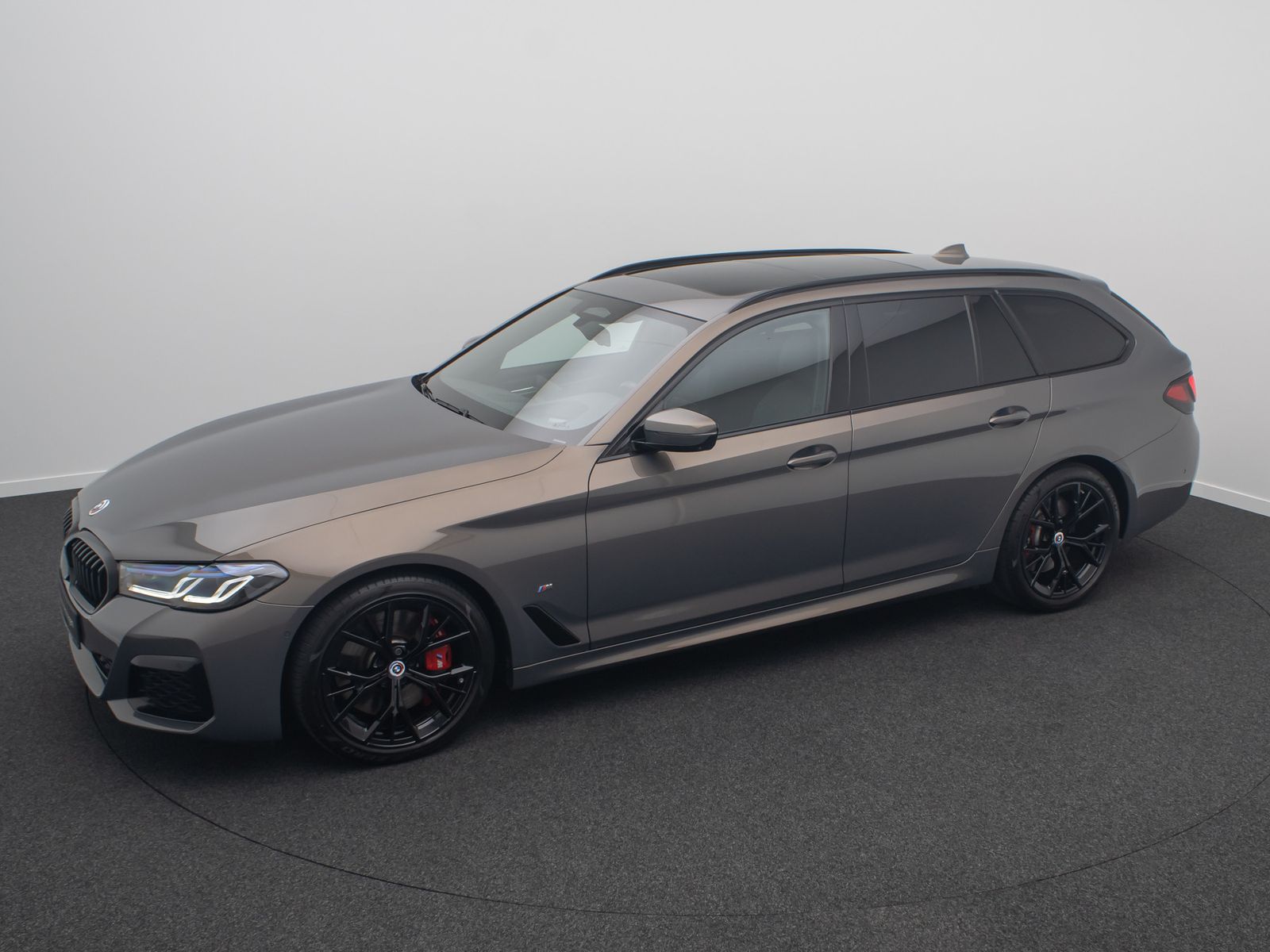 Fahrzeugabbildung BMW 540d xD M Sport Pro Panoram 360°Laser SoftCL HUD