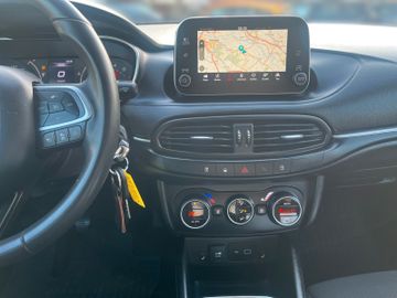 Fiat Tipo Lounge 1,4 T-Jet Lounge