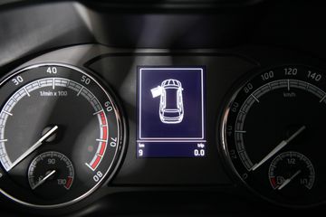 Skoda Karoq 1.0 TSI Drive *2XPDC*4XSHZ*AHK*LED* ALU