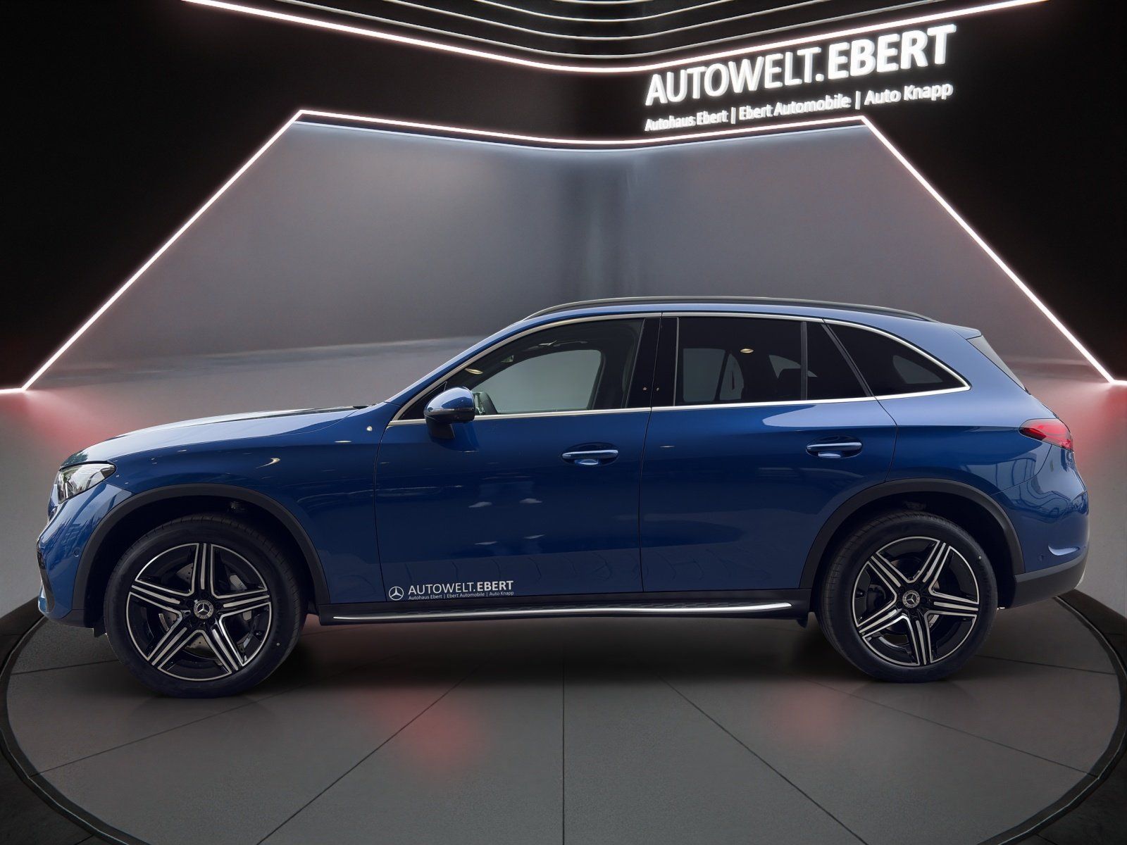 Fahrzeugabbildung Mercedes-Benz GLC 300 d AMG Burm DigiLight Pano AHK 360° Multi