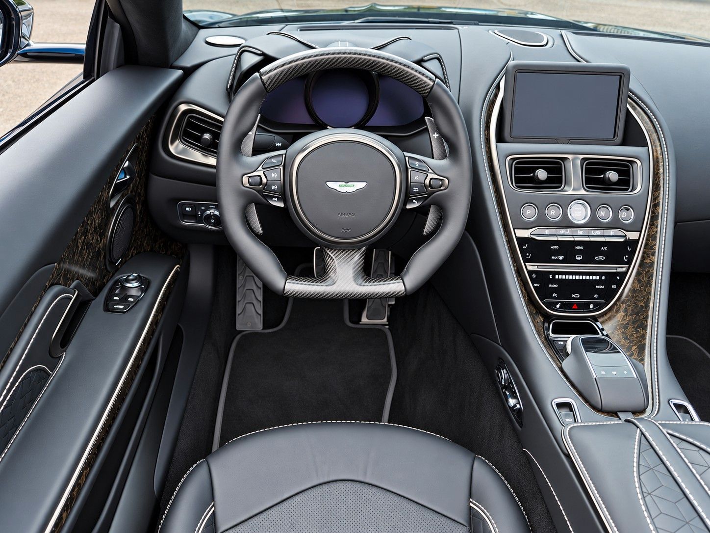 Fahrzeugabbildung Aston Martin DBS 5.2 V12 Volante/Werksgarantie 09/27/1A