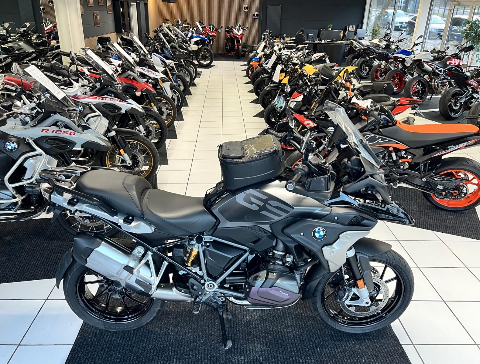 BMW R 1250 GS Triple Black *4 Pakete*SHZ*1.Hand*