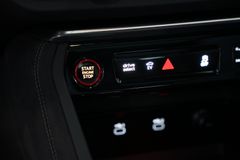 AUDI Q5 Sportback e-Hybrid | Tech pro | Pano | Carbon AUDI Q5 Sportback e-Hybrid | Tech pro | Pano | Carbon