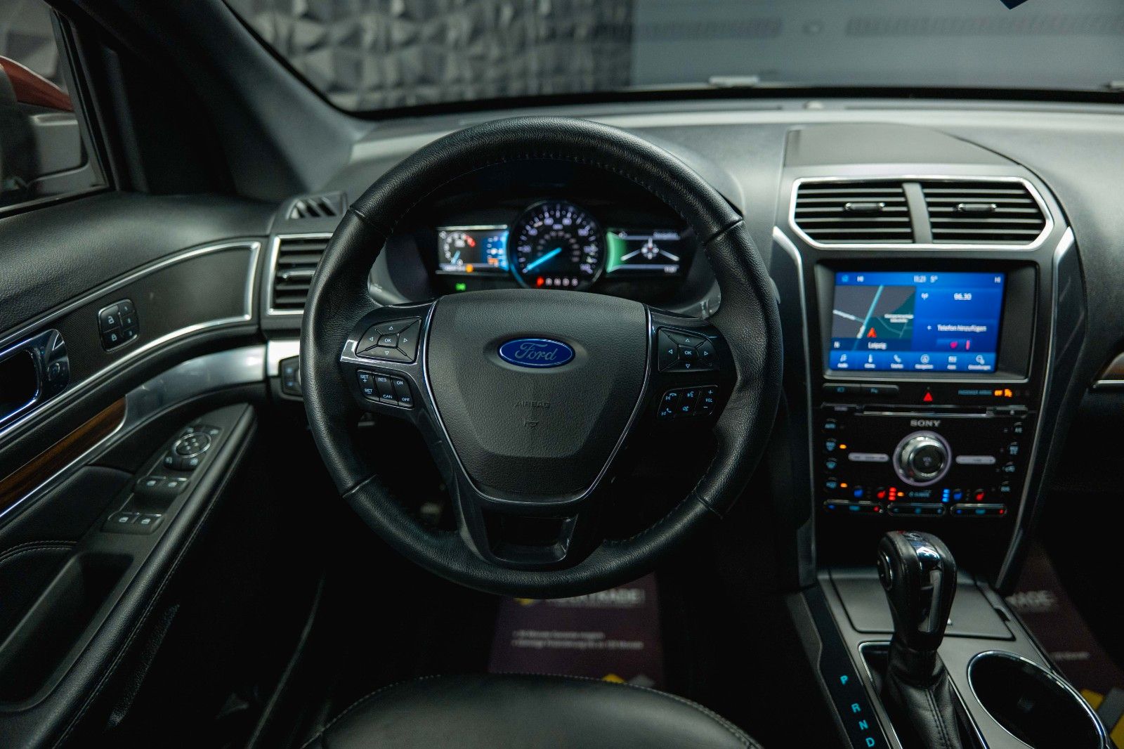 Fahrzeugabbildung Ford Explorer 3.5 V6 LIMITED 4x4 *Kamera*Memory*LED*