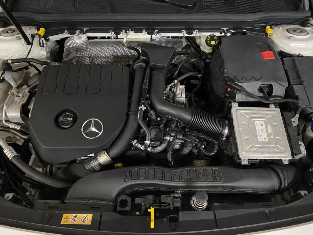 CLA 200 SB AMG Line AHK+PANO+LED