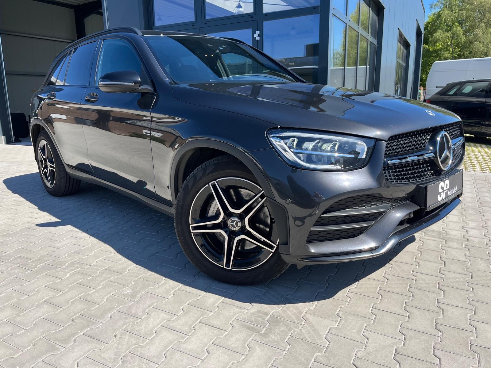 Mercedes-Benz GLC 400 d 4M AMG NIGHT FAP+ NAVI LED AHK RFK