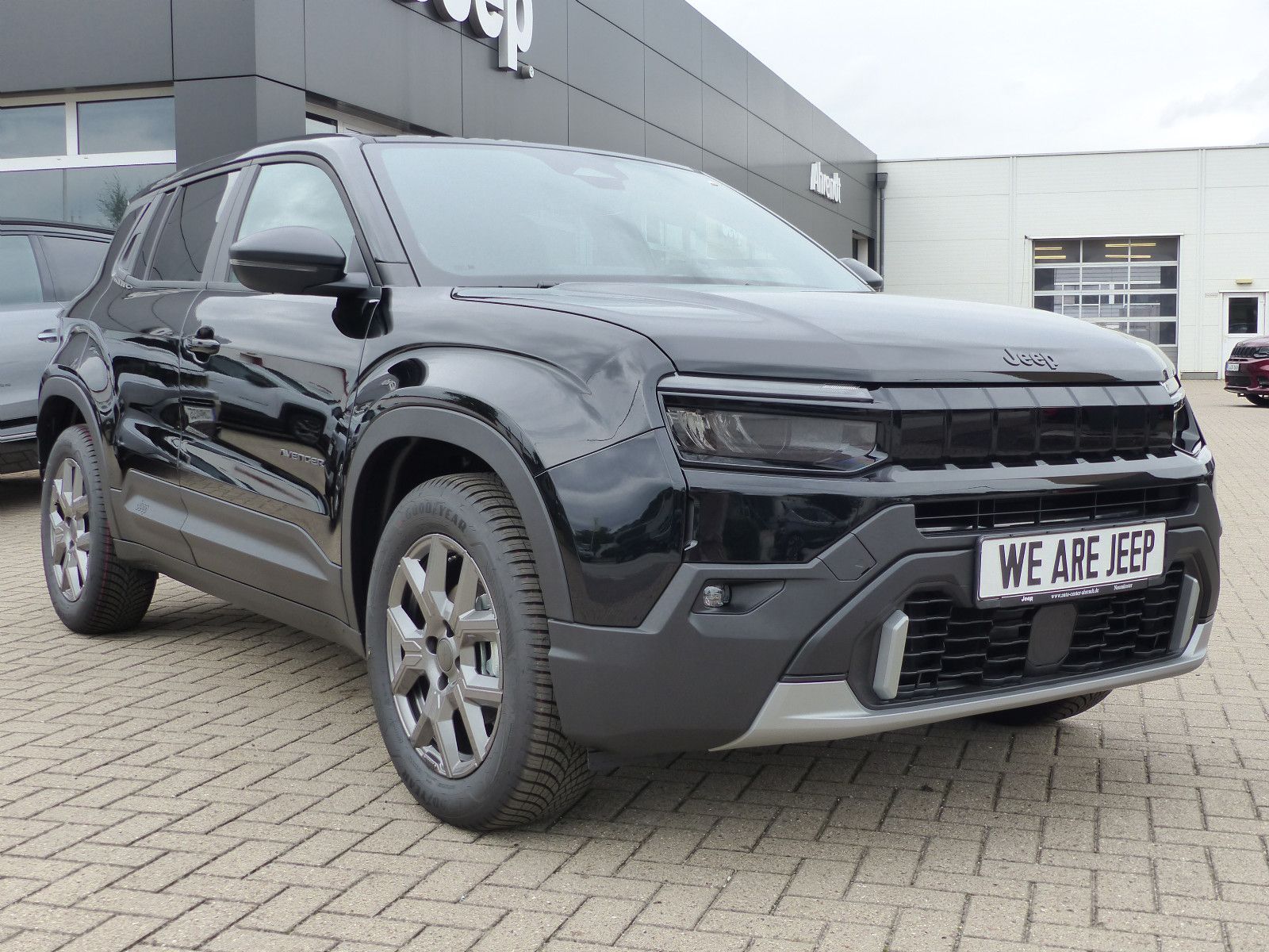 Jeep Avenger Altitude Winterpaket ACC PDC imagem 3