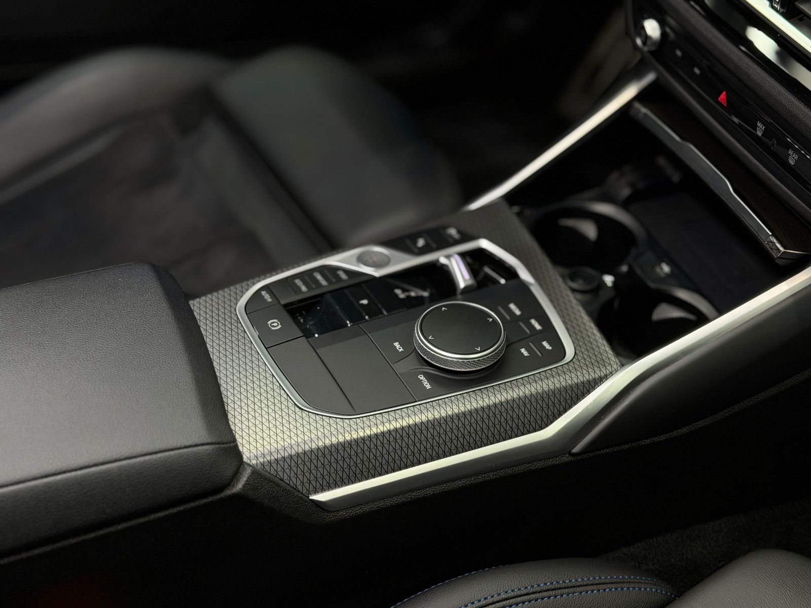Fahrzeugabbildung BMW M340i Limousine xDrive |H/K|HuD|PANO