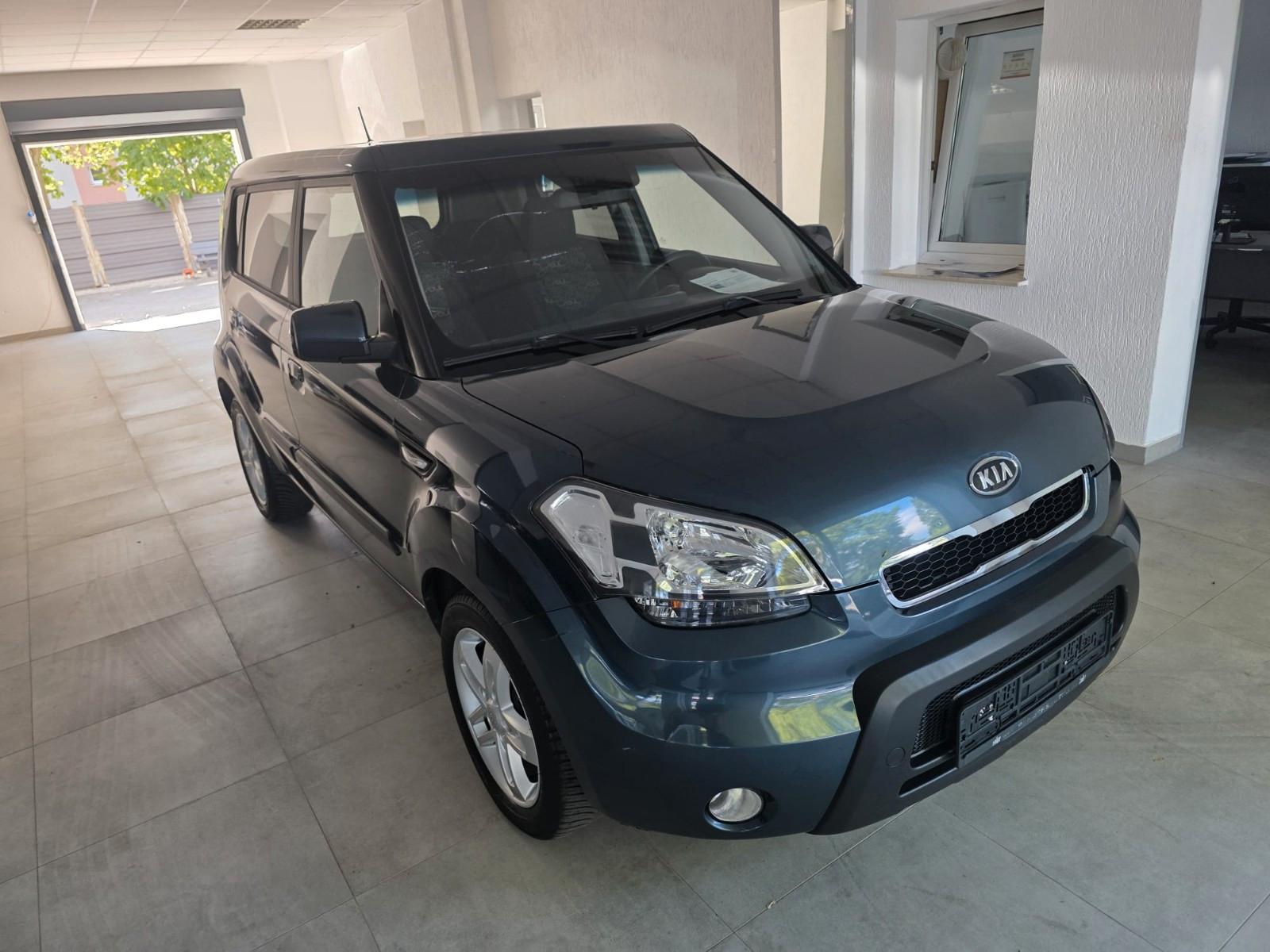 Kia Soul 2009 — engine 1.582 cm³, 128 HP (94kW)