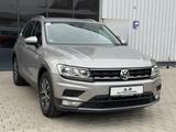 Volkswagen Tiguan Comfortline 2.0TDI ACC/DCC/RCAM/LED - Volkswagen Tiguan Comfortline mit Diesel-Antrieb