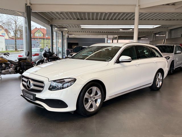 Mercedes-Benz E 220d Avantgarde/Navi/LED/SHZ/AHK/Kamera/S+W