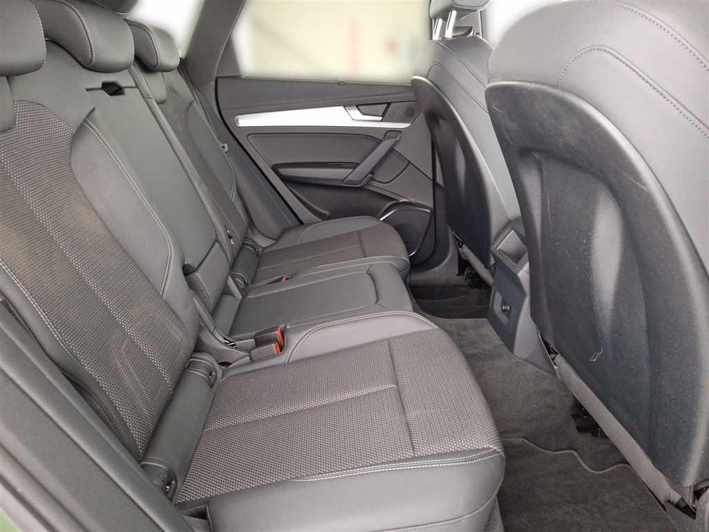 Audi Q5 S line 40 2.0 TDI quattro S-tronic Business