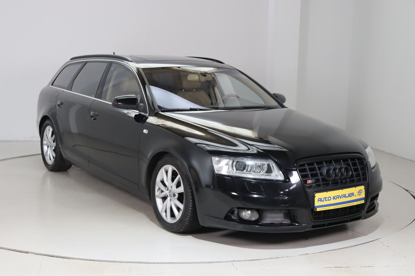 Fahrzeugabbildung Audi A6 3.0 TDI quattro Avant * Bi-Xenon * Memory