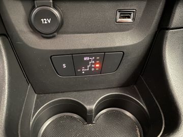 Bild 19 Citroën C3 PureTech 1.2 Shine Automatik/LED/Regen+Licht