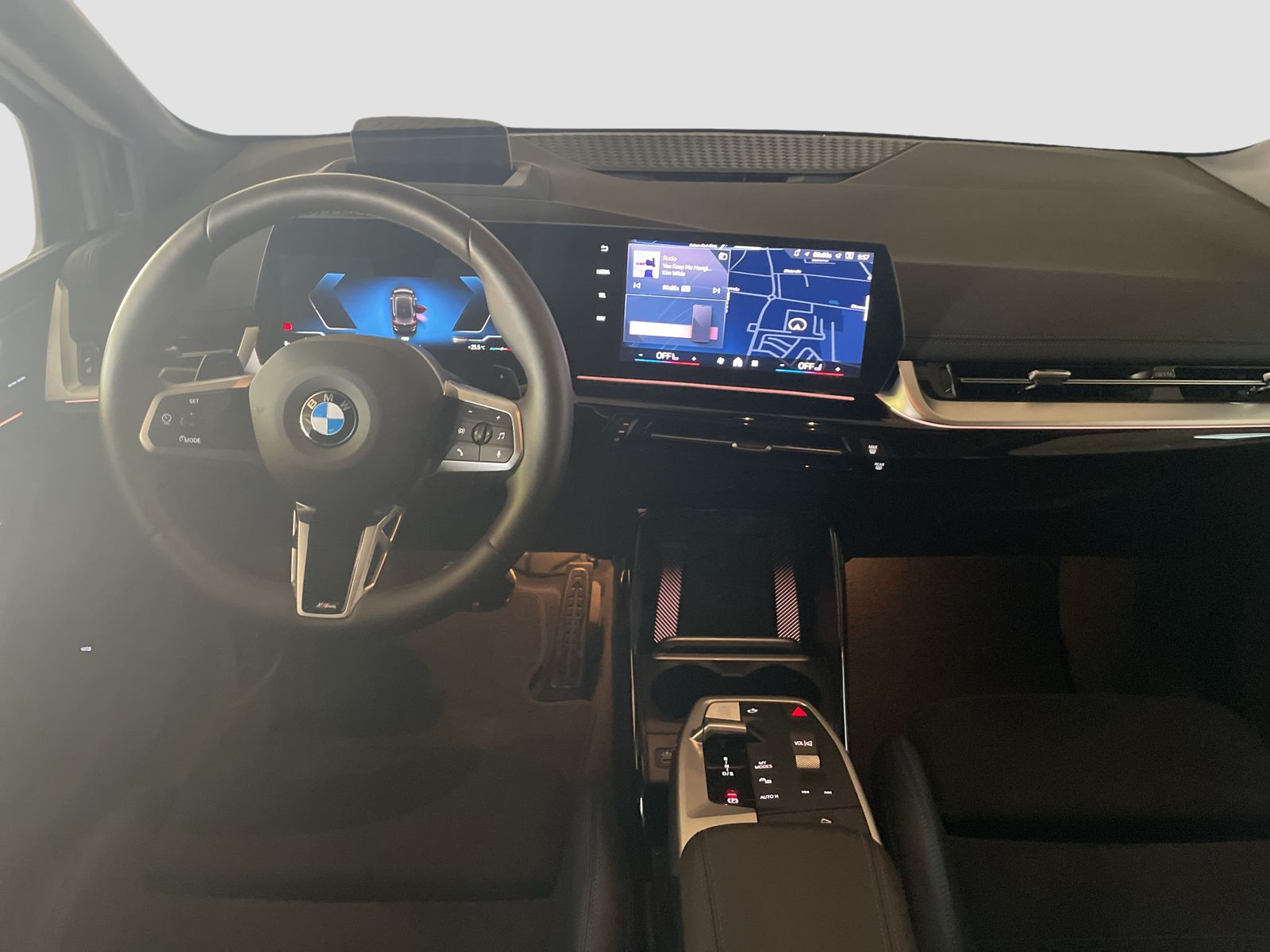 BMW 223 Active Tourer - Bild 12