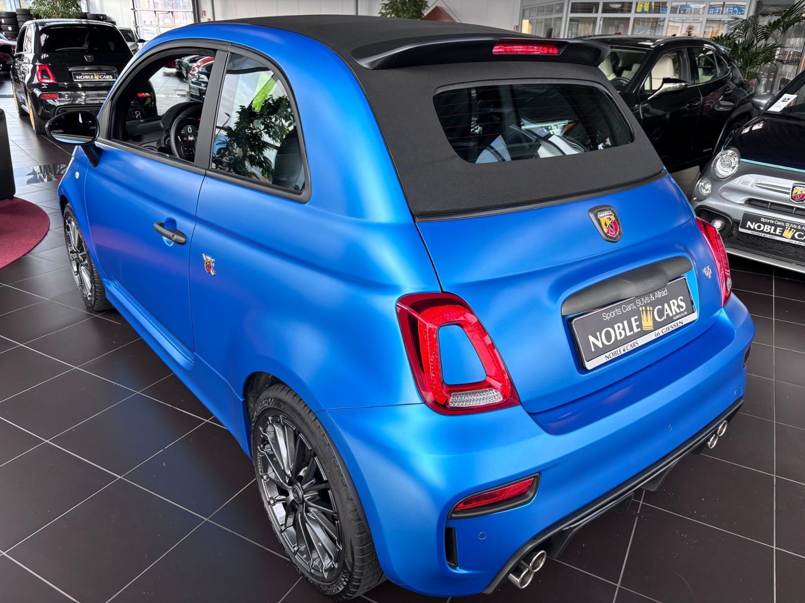 Fahrzeugabbildung Abarth 695 C   BEATS NAVI 17"