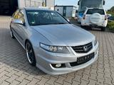 Honda Accord Lim. 2.0 Sport - Honda Accord Sport mit Benzin-Antrieb