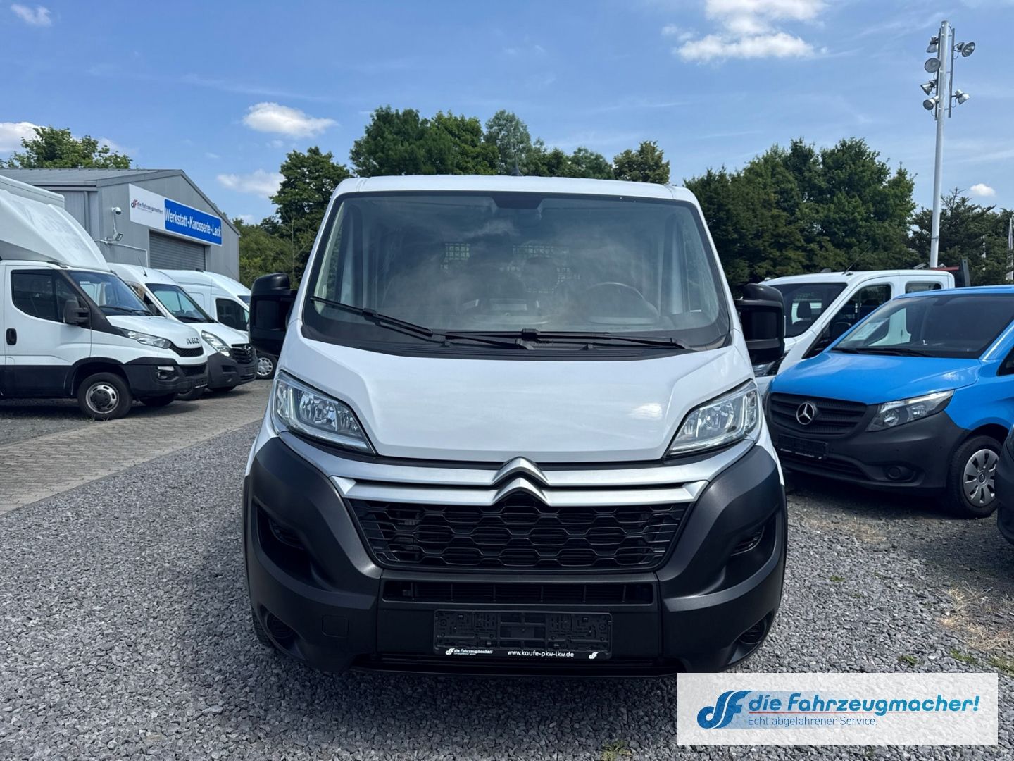 Fahrzeugabbildung Citroën Jumper DoKa Pritsche 35 L4H2 Control Heavy HDi 1