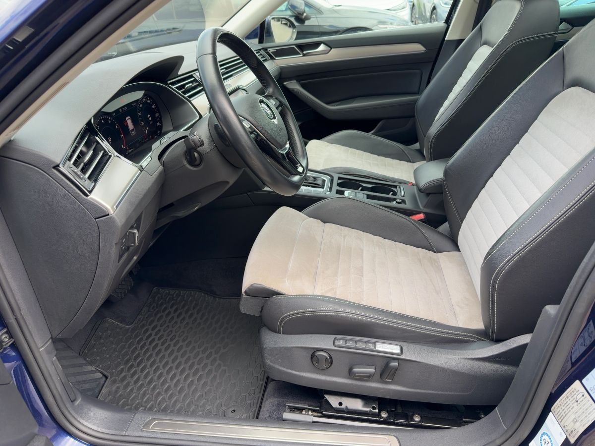Volkswagen Passat Variant 2.0 TSI DSG Highline Navi LED Pan foto 9
