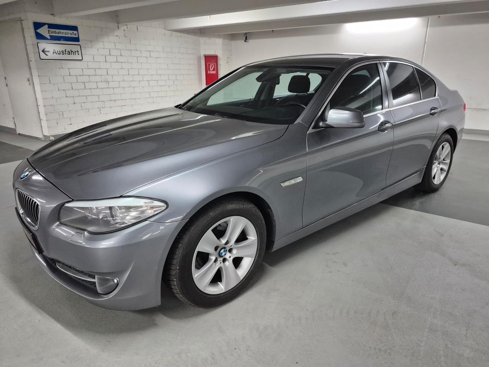 BMW 523i~~Service Neu ~~