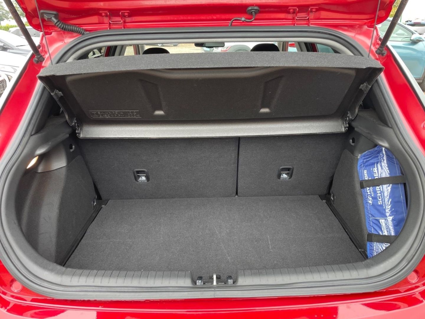 Fahrzeugabbildung Hyundai i20 1.0T Style Allwetterreifen  Klimaautomatik