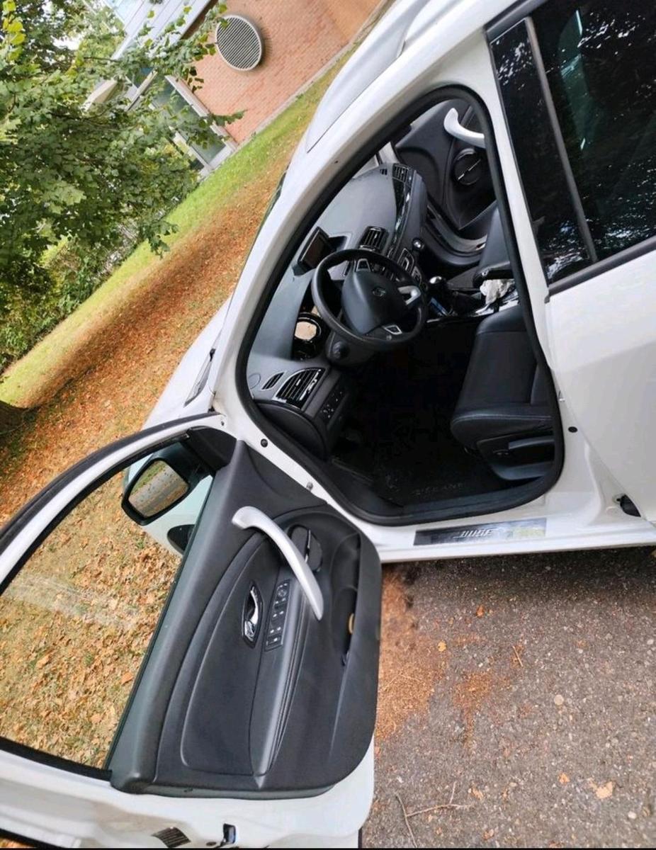 Renault Megane 2012 — photo 13