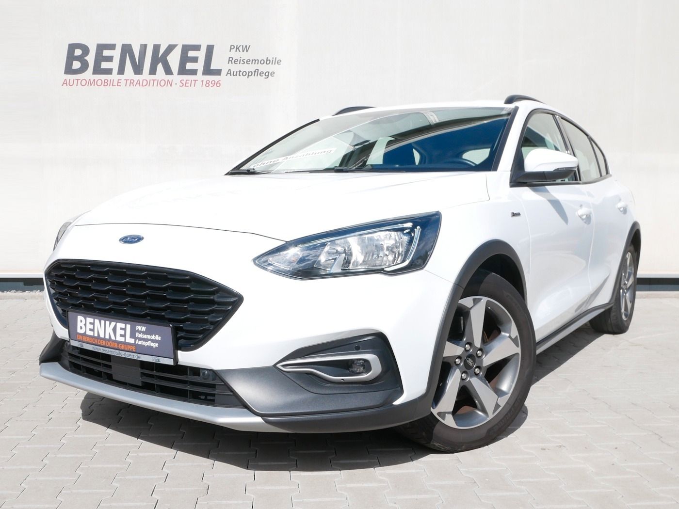 Fahrzeugabbildung Ford Focus 1.0 EcoBoost Active 1.Hand NAVI PDC Klima