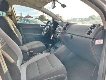 Volkswagen Golf - 10