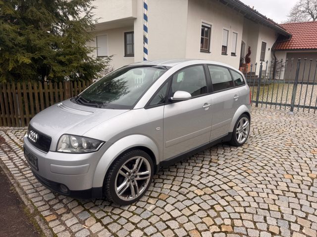 Audi A2 1.4+ schekheftgepflegt