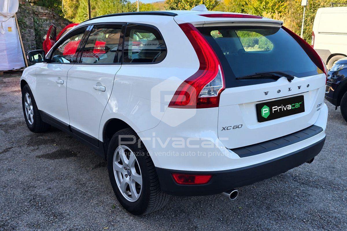 Volvo XC60 2011 — photo 7