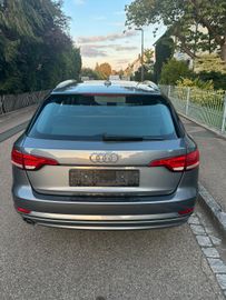 Audi A4 - 4