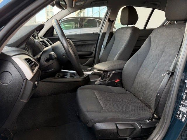 Fahrzeugabbildung BMW 118d xDrive Advantage 150PS LED/PDC/SHZ!